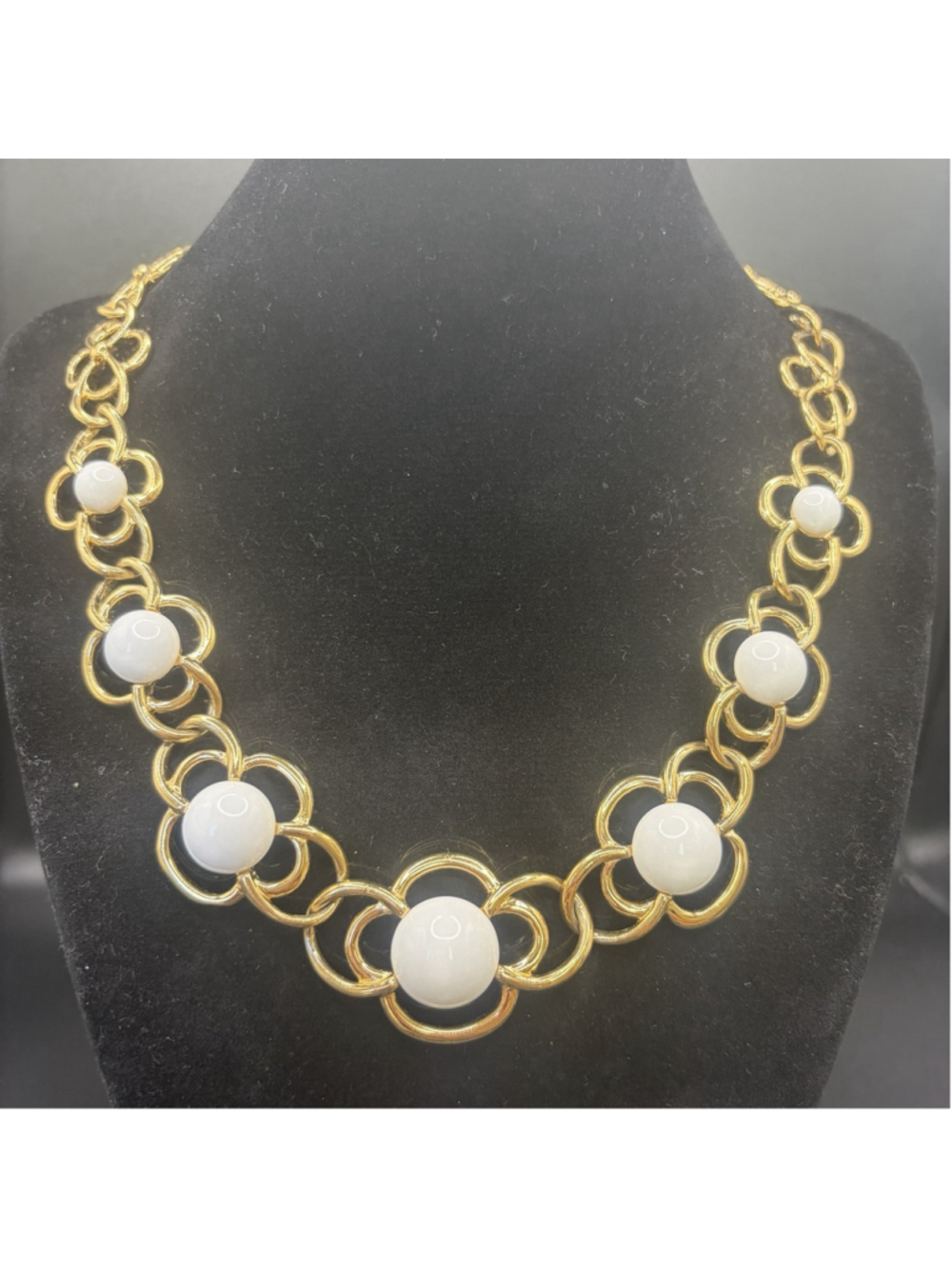 Vintage Trifari Gold Tone White Cabochon Flower Link Statement Necklace